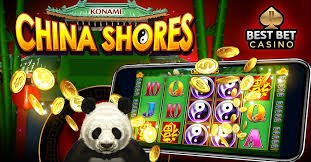 Pasangan menikmati hiburan casino online lewat aplikasi dengan tampilan modern dan mudah digunakan